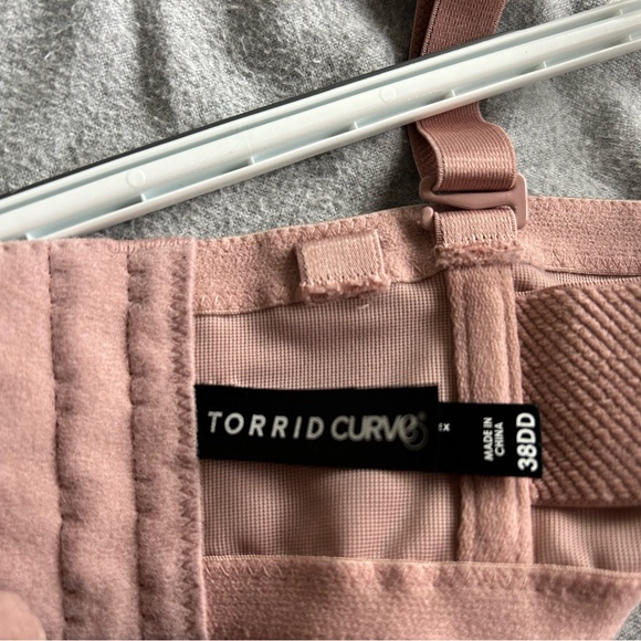 Torrid Curve Pink Bra - Picture 2 of 6